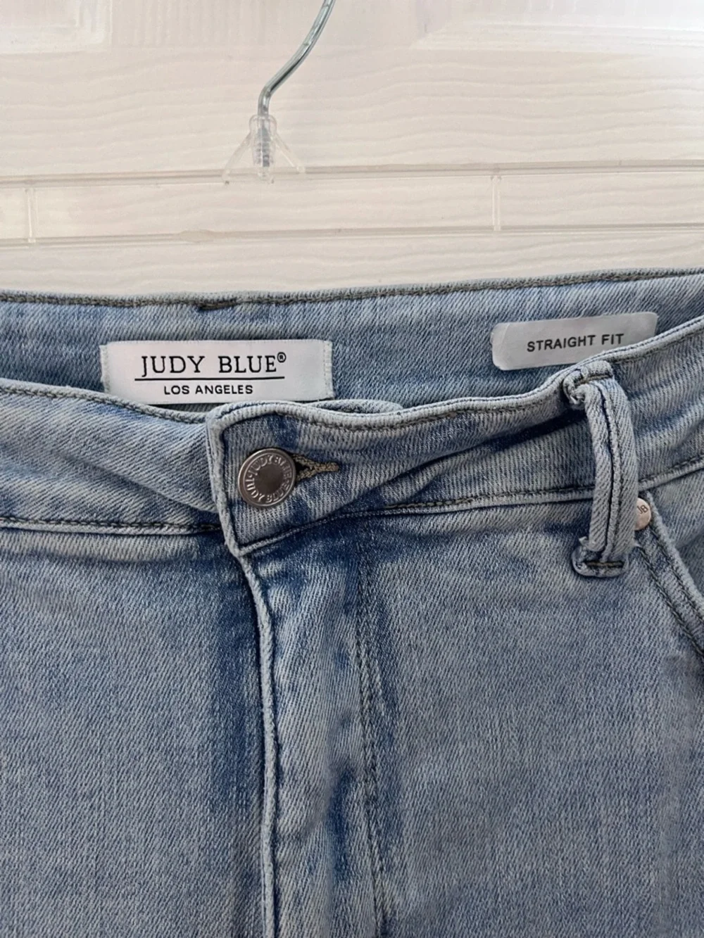 Judy Blue Light Wash Straight Leg  Jeans